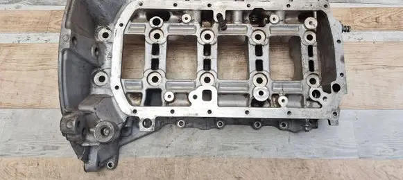 Peugeot 308 SW Engine block V757899480