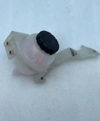 Mercedes-Benz S W222 Coolant expansion tank/reservoir A2225000549