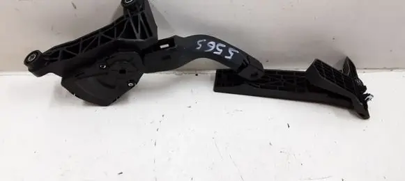 Hyundai i40 Accelerator throttle pedal 327263Z900 5565