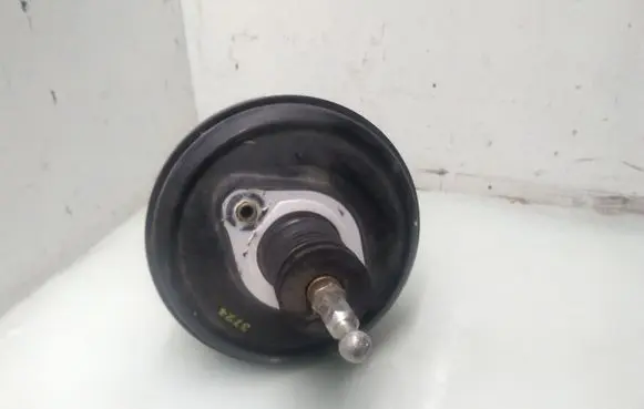 Audi A6 S6 C5 4B Brake booster 4B3612105A