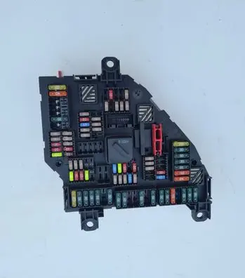 BMW 5 GT F07 Fuse module 9210857 921085702