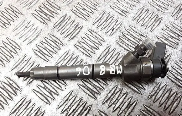 Mercedes-Benz B W245 Fuel injector 0445110167 a6480700787
