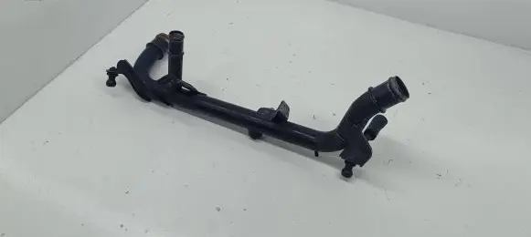 Audi A4 S4 B6 8E 8H Engine coolant pipe/hose 06B121071A