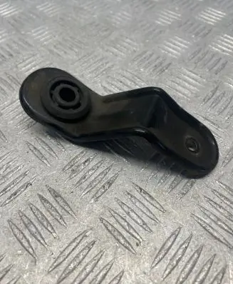 Opel Antara Radiator mount bracket