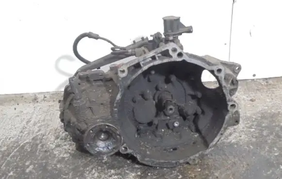 Volkswagen PASSAT B3 Manual 4 speed gearbox AFF