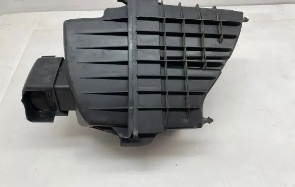 Ford Transit VII Air filter box GK319600AG KK3114A206