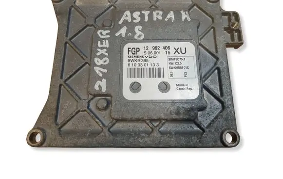 Opel Zafira B Engine control unit/module ECU 12992406 5WK9395 SIMTEC751