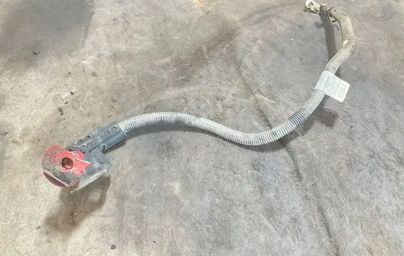 Mercedes-Benz Sprinter W906 Positive cable (battery) A9064408234