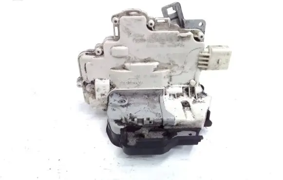Audi A6 S6 C6 4F Front door lock 4F1837016