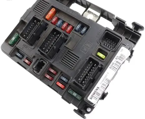 Citroen C3 Fuse module 9643498880 T118470003G 138032627