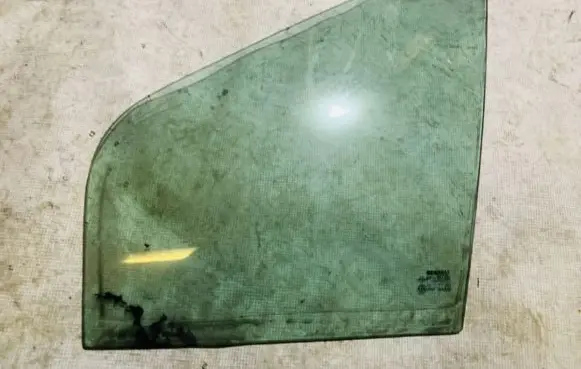 Renault Scenic I Front door vent window glass four-door 