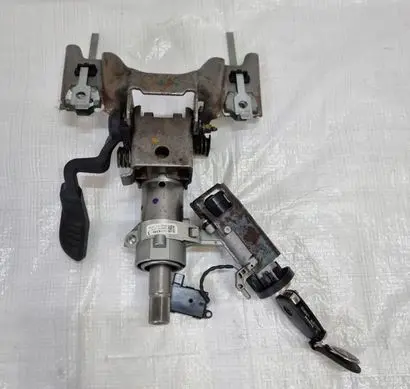 Opel Corsa E Ignition lock 13496349