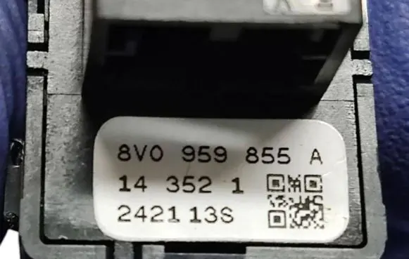 Audi A3 S3 8V Electric window control switch 8V0959855A