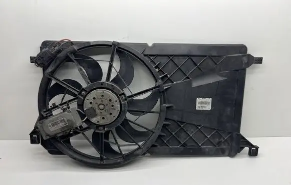 Volvo V50 Electric radiator cooling fan 0130303930 3M5H8C607RG