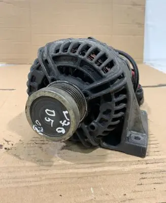 Volvo V70 Generator/alternator 30667787