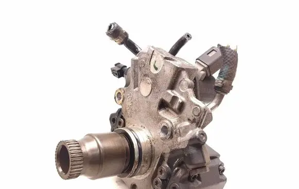 Mercedes-Benz E W212 Fuel injection high pressure pump A6510701201 28297640