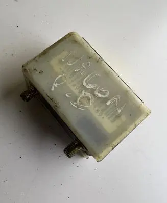 Mitsubishi Space Wagon Airbag deployment crash/impact sensor MR324923