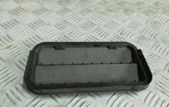 Opel Karl Quarter panel pressure vent KAPL