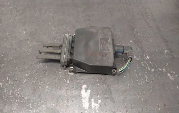 Volkswagen Touran I Turbo solenoid valve 6Q0906625E