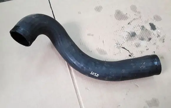 Iveco Daily 35 - 40.10 Intercooler hose/pipe NOCODE