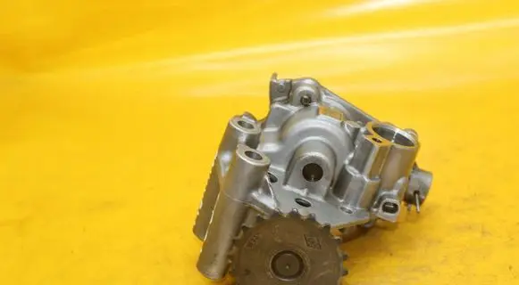 Renault Trafic II (X83) Oil pump 8200346592