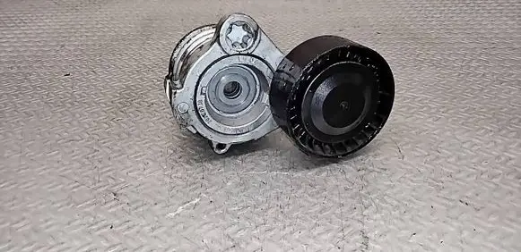 Chevrolet Captiva Generator/alternator belt tensioner 