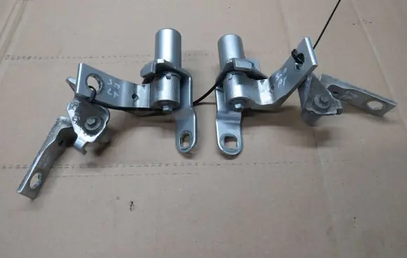 Ford S-MAX Rear door upper hinge 