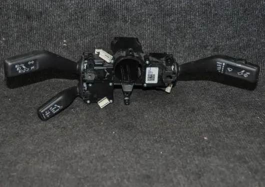 Volkswagen PASSAT B6 Indicator stalk