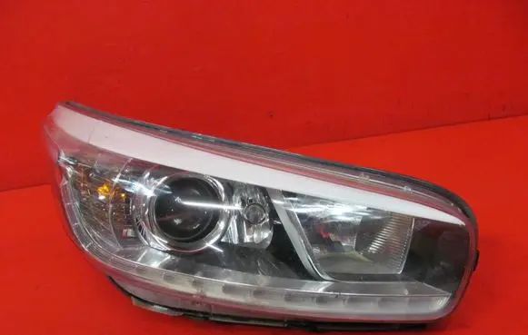 KIA Ceed Headlight/headlamp 92102A2020