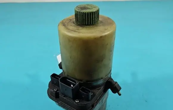 Skoda Fabia Mk2 (5J) Power steering pump 6R0423156 IMPRK1510731