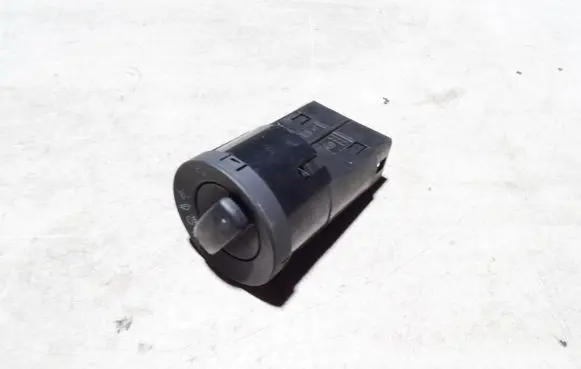 Audi A4 S4 B7 8E 8H Light switch 8E0941531C