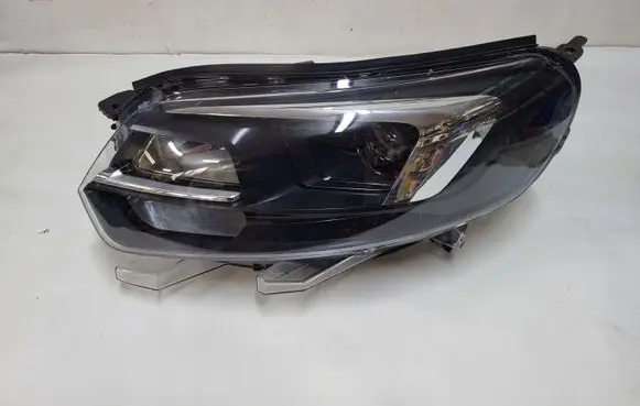 Opel Zafira C Headlight/headlamp OPEL 9832837680