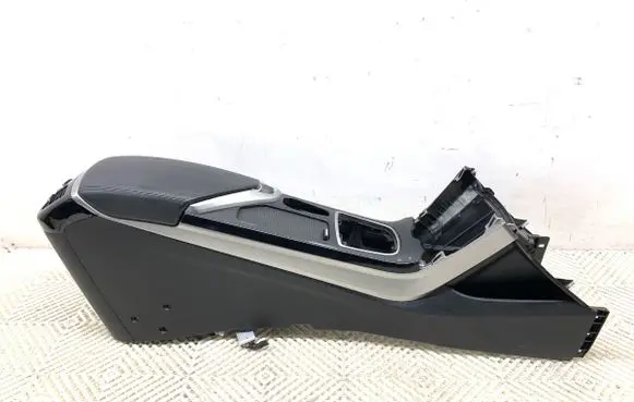 Hyundai i40 Armrest 