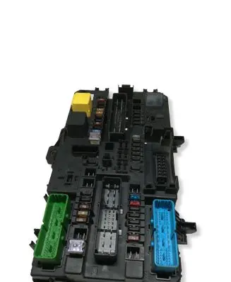 Opel Astra H Fuse module 13181278