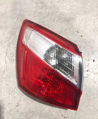 Nissan Qashqai+2 Rear/tail lights 