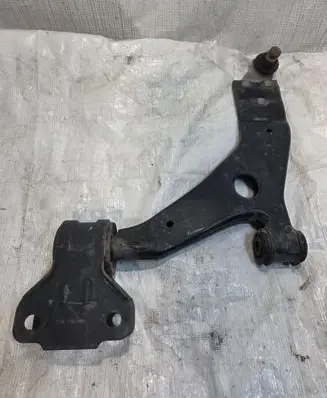 Ford Kuga II Front control arm CV613A262AAA