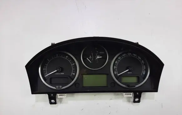 Land Rover Discovery 3 - LR3 Speedometer (instrument cluster) YAC500045