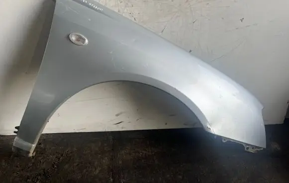 Subaru Impreza II Fender