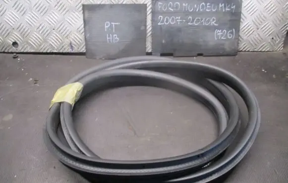 Ford Mondeo MK IV Rubber seal front coupe door 