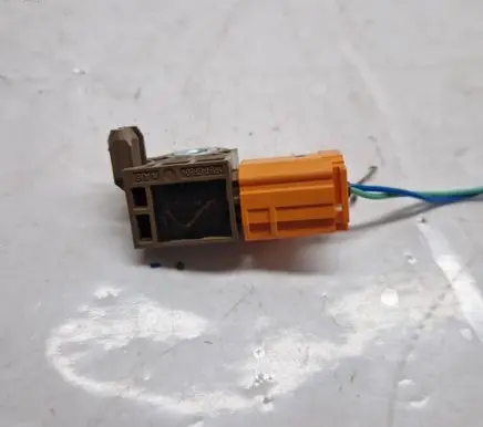 Mazda CX-5 Airbag deployment crash/impact sensor KD4557KC0 0273042414