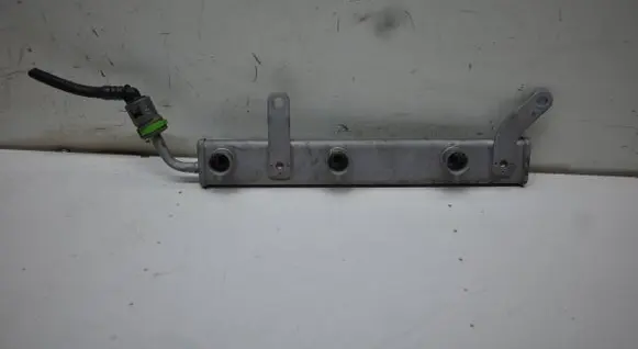 Fuel main line pipe