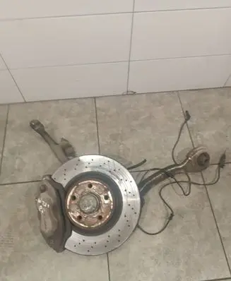 Mercedes-Benz S W221 Front wheel hub