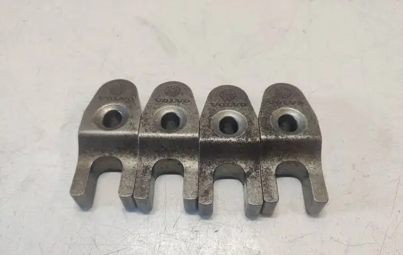 Volvo XC60 Fuel Injector clamp holder 