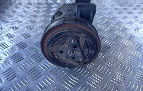 Nissan Almera Tino Air conditioning (A/C) compressor (pump)