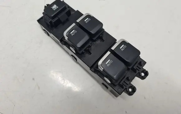 KIA Ceed Electric window control switch 93570A2200 4C24901000