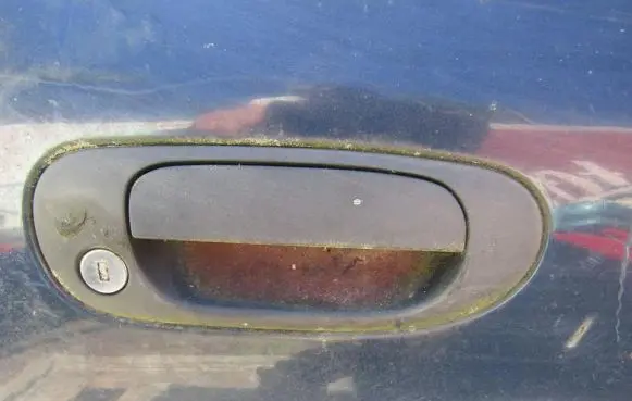 Mitsubishi Carisma Front door exterior handle