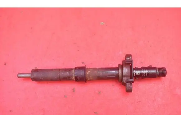 Fuel injector
