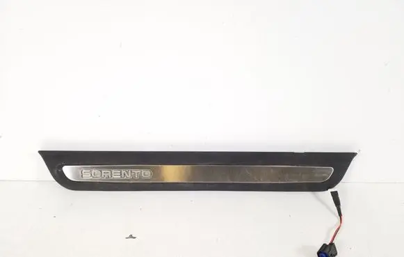 KIA Sorento Front sill trim cover 85883-C5200