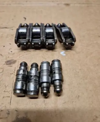 BMW 5 F10 F11 Valve rocker arm 7812893 8614951