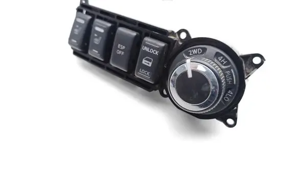 Nissan Navara D40 Differential lock switch 